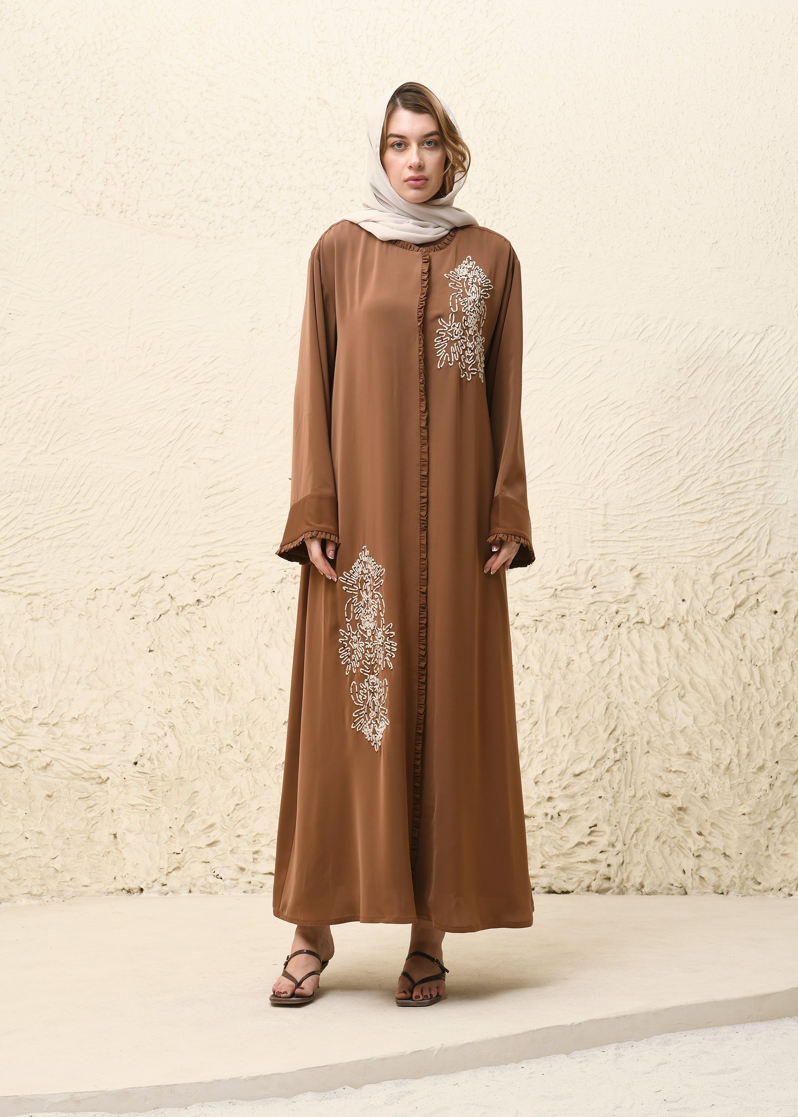 Naqsh-e-Nazuk Abaya